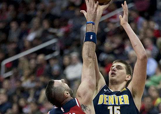 乒乓球的发 乒乓球的发