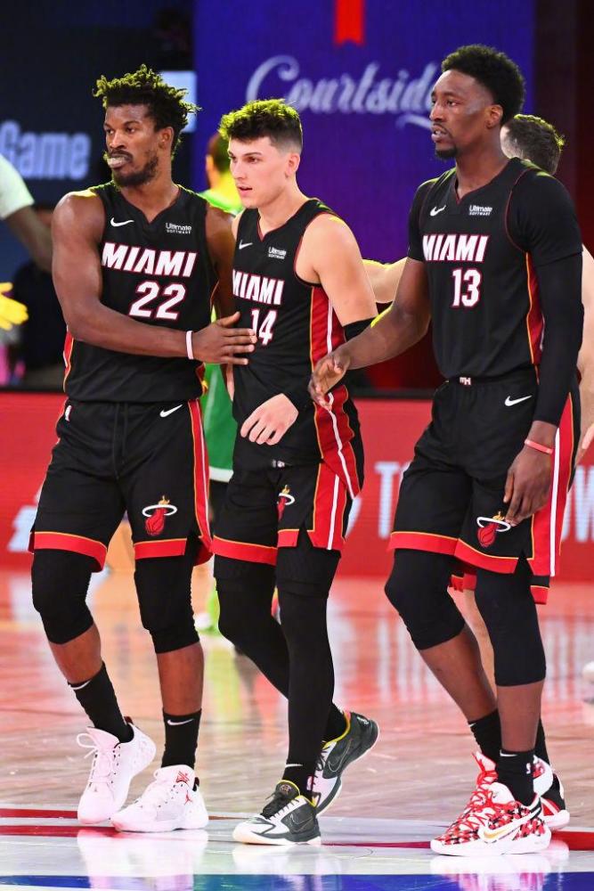 成为本赛季 成为本赛季