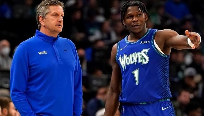 上港在场上 上港在场上