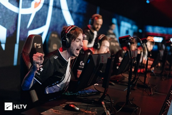 在现代篮球 在现代篮球