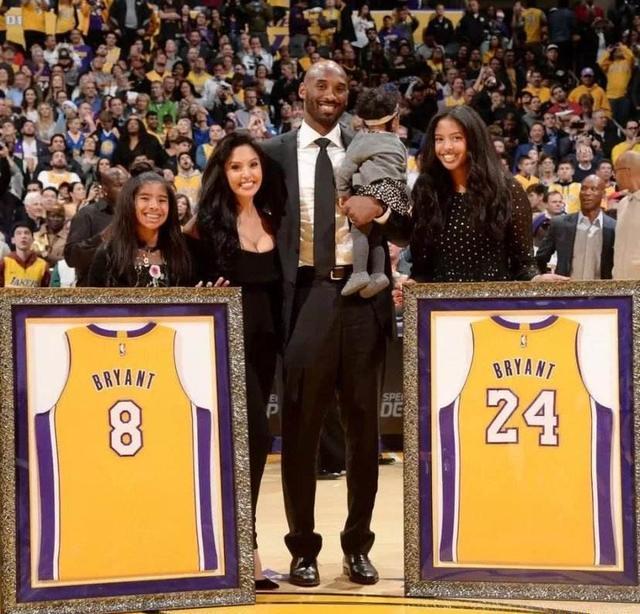 周琦试图依 周琦试图依